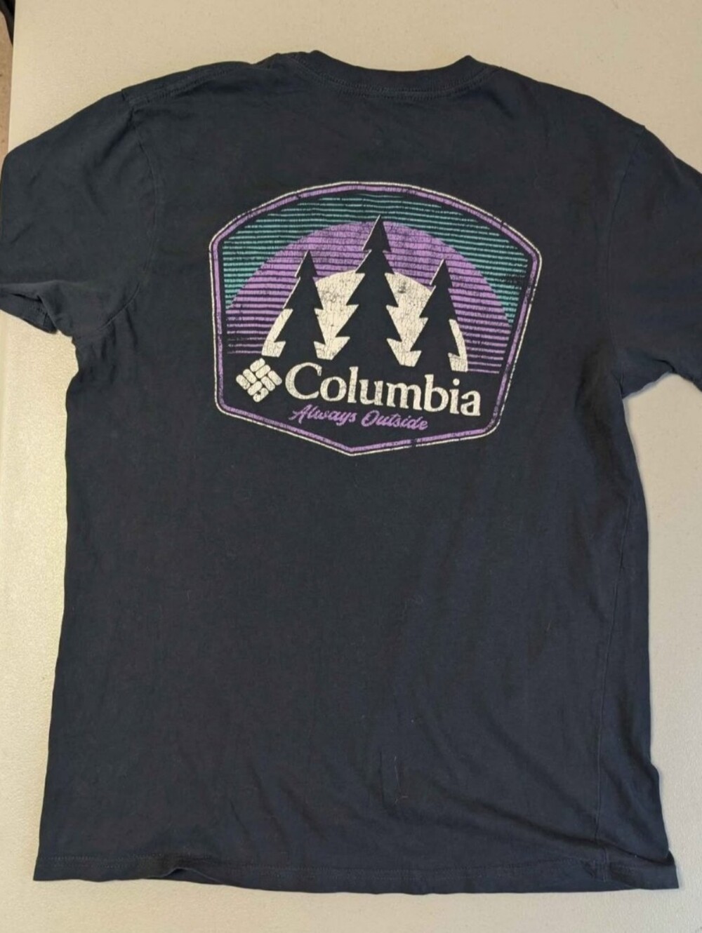 Men's medium Columbia t-shirt